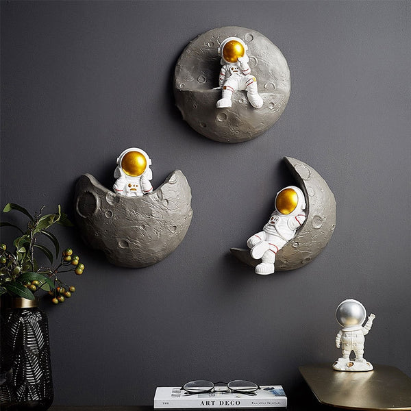 Wall Decoration- Astronaut Figurines